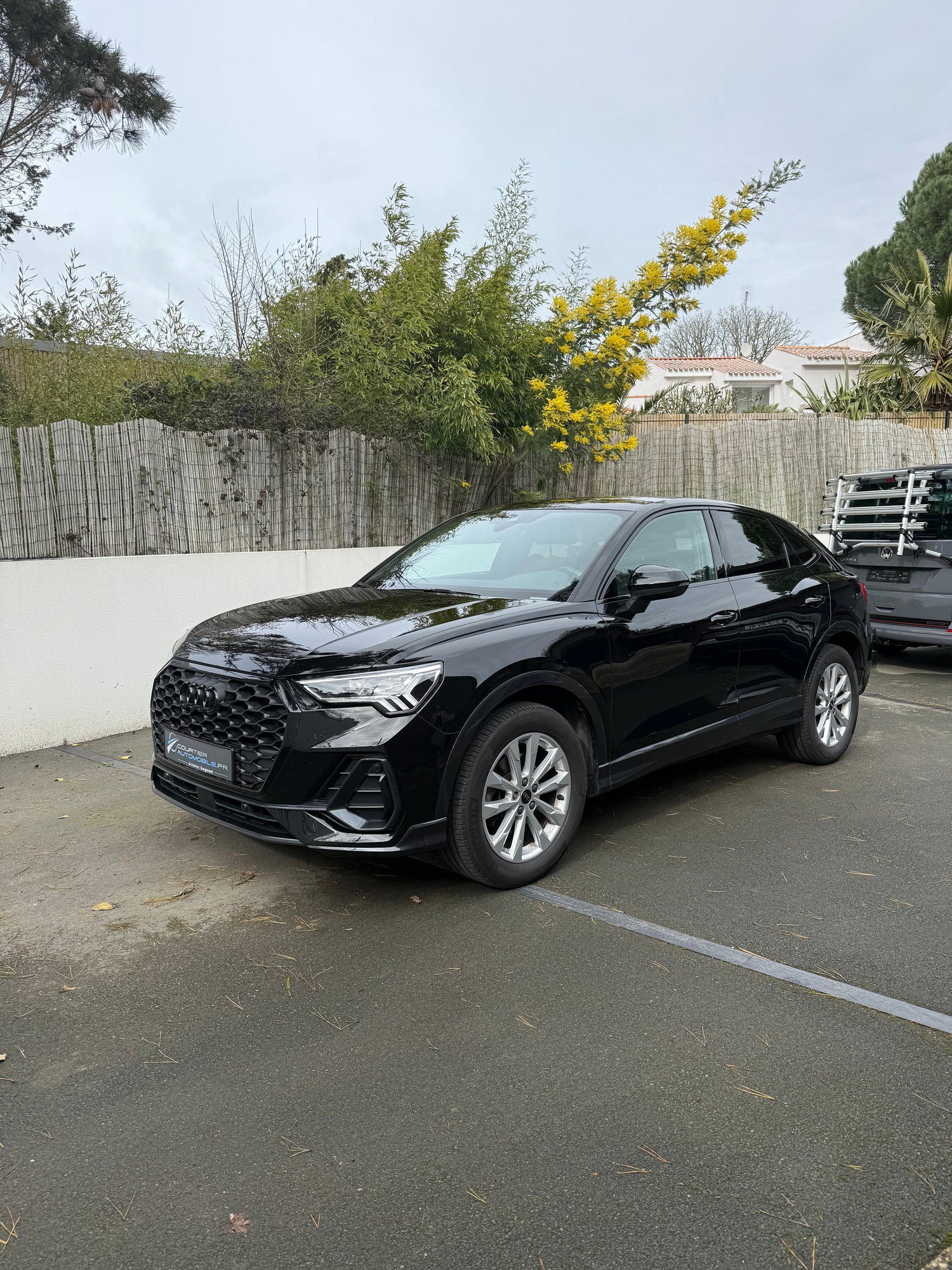 Acheter sa voiture ou Location longue durée ?