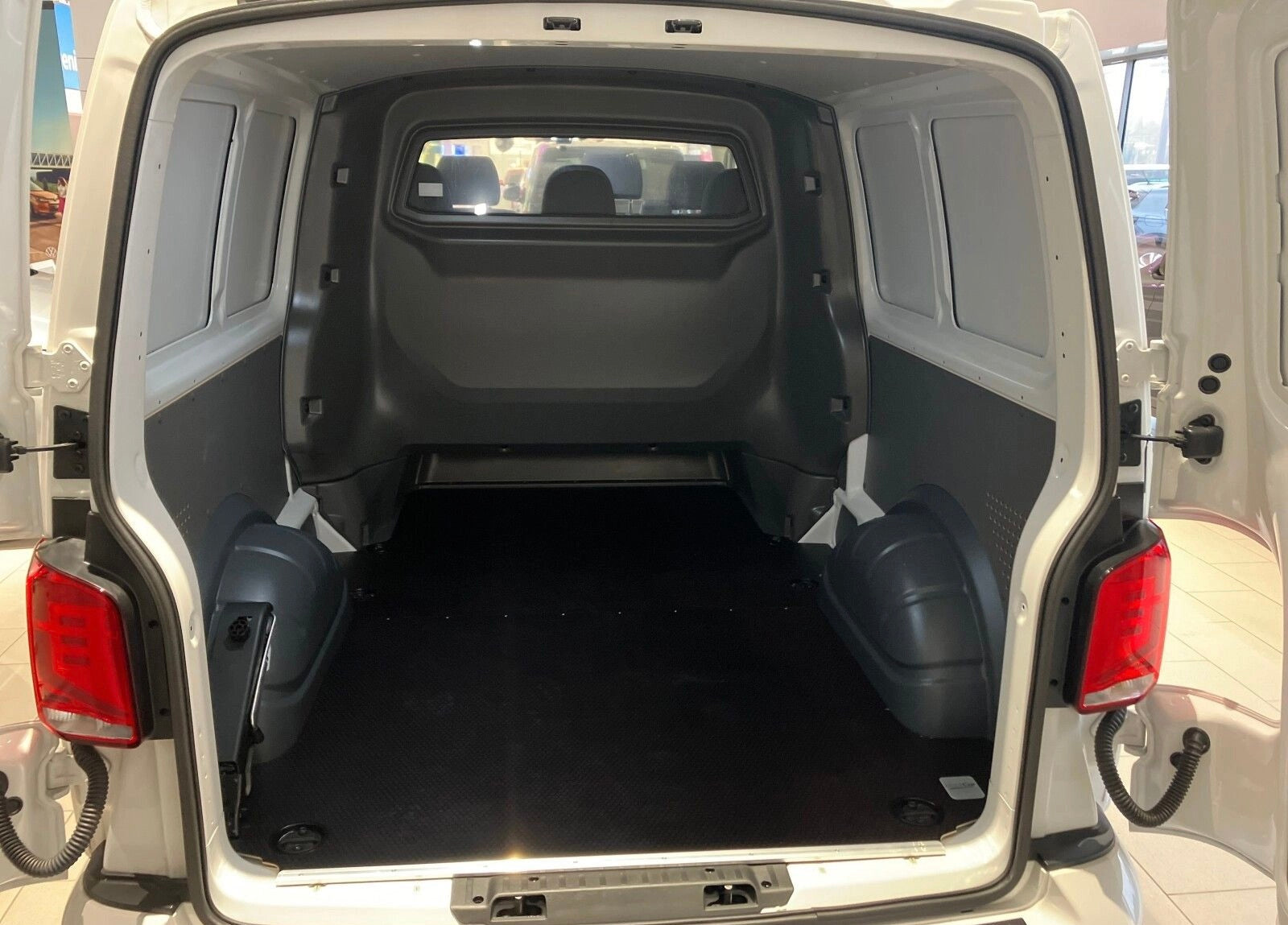 Volkswagen - T6.1 Transporter Procab