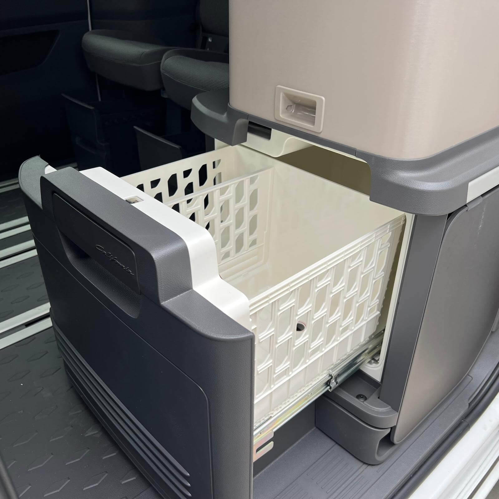 Volkswagen California T7 Coast Courtierautomobile