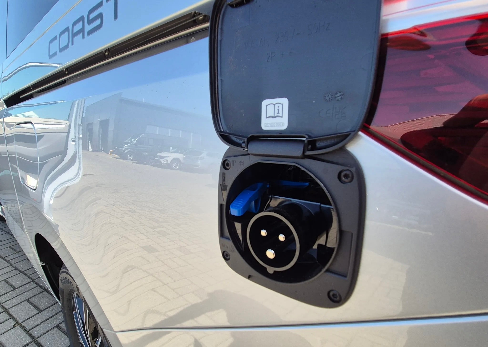 VW T7 California Coast Tdi 150 DSG-7 neuf -25%