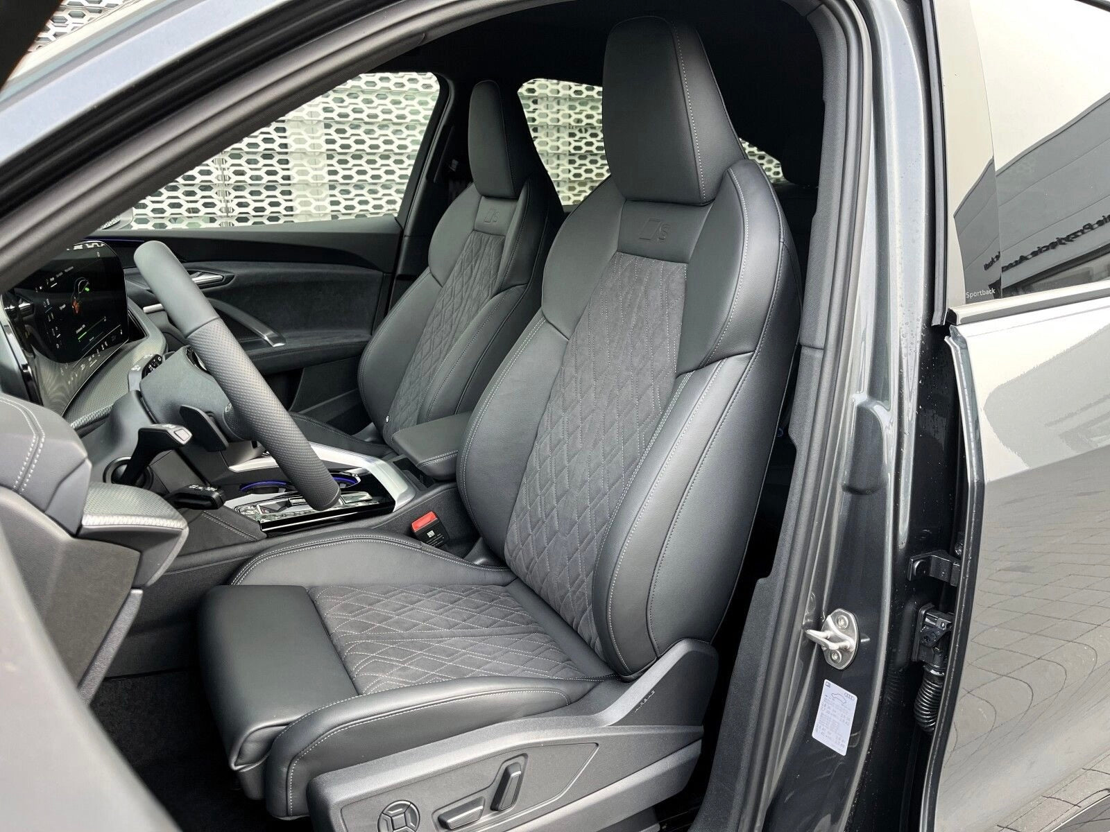 Nouveau Audi Q5 Sportback e-Hybrid Quattro 299ch S-Tronic 7