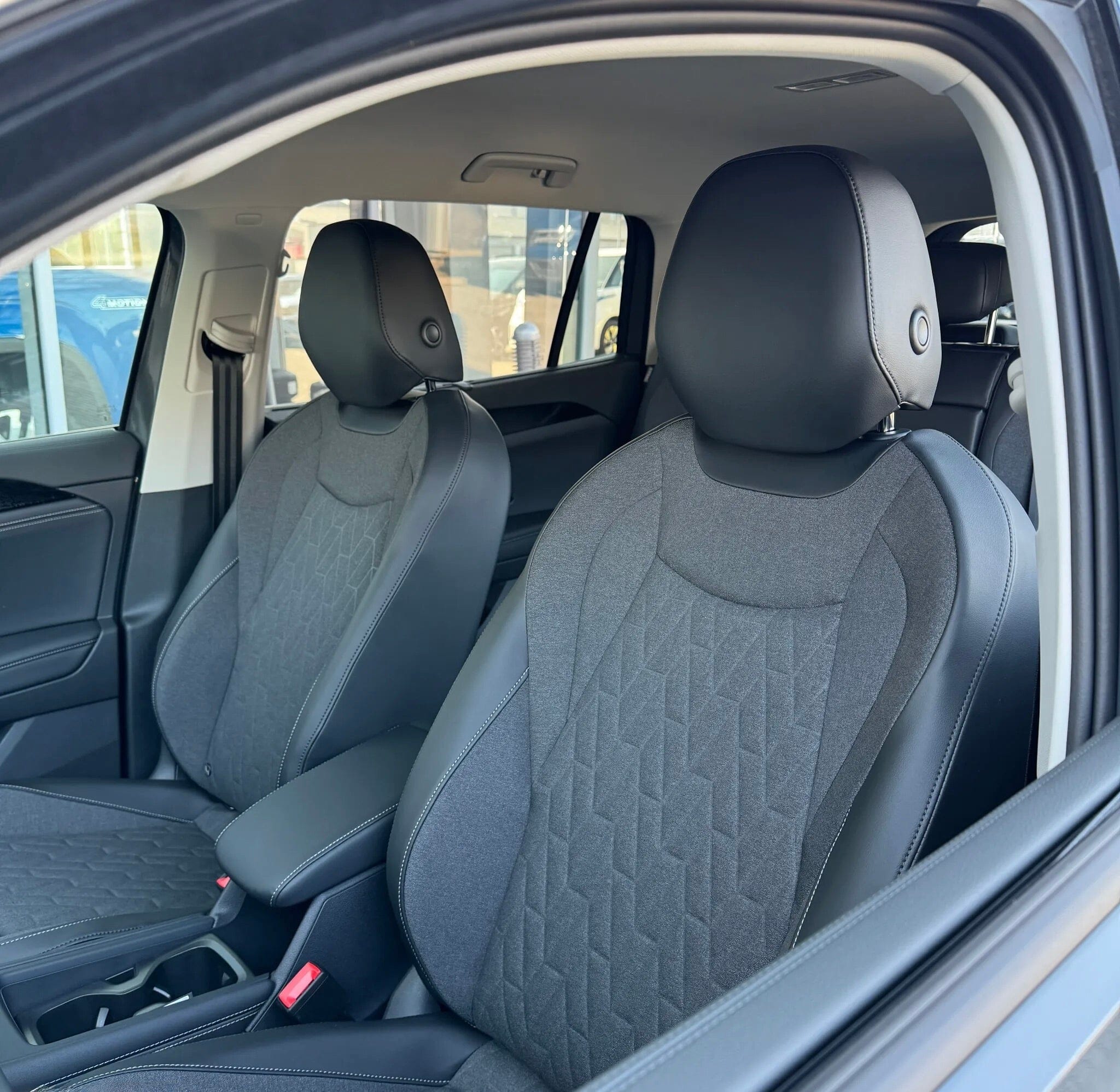 Volkswagen TAYRON Life Plus Edition 2025