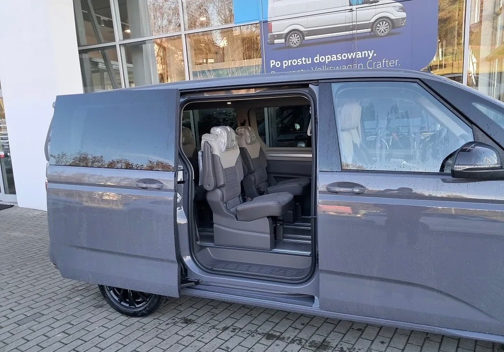 Volkswagen T7 Mutlivan Life 2.0 Tsi