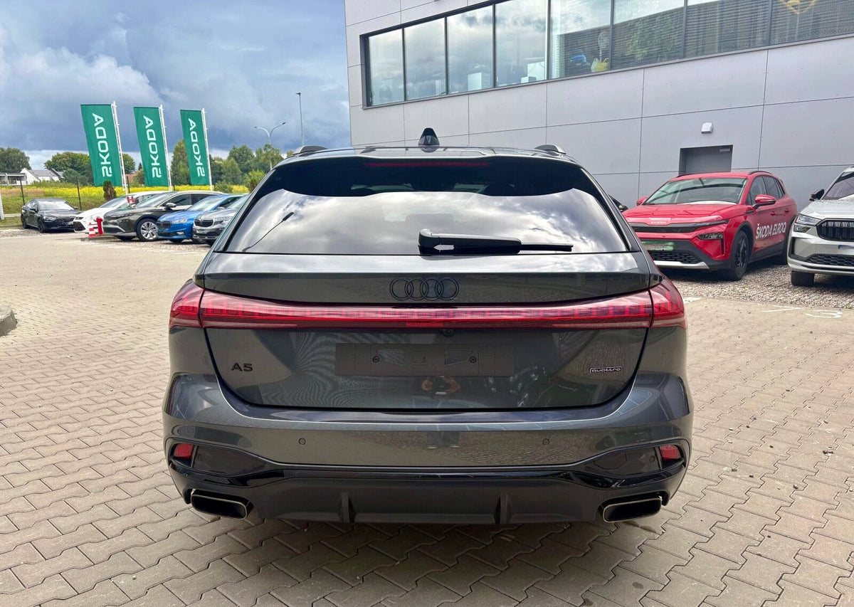 Nouvelle Audi A5 Avant S-Line Quattro eHybrid 299ch
