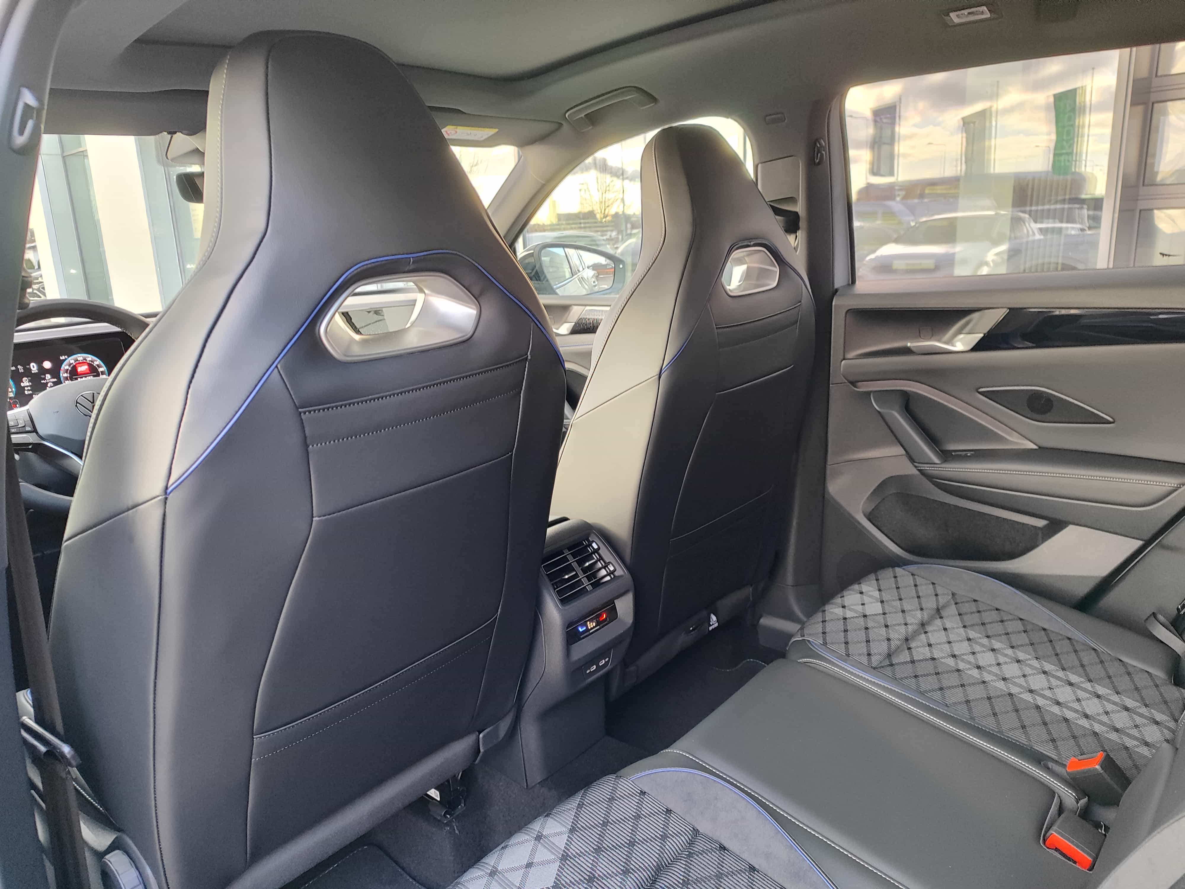 Nouveau VW Tiguan R-Line 272ch eHybrid Rechargeable neuf