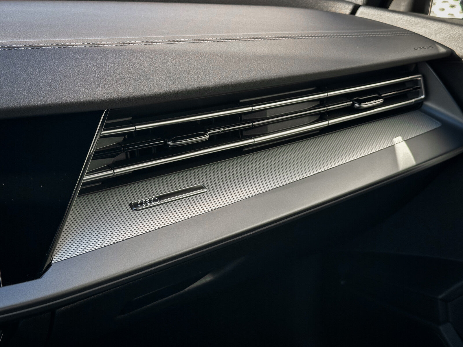 Nouvelle Audi A3 Sportback S-Line 45 Tfsie 272ch S-Tronic