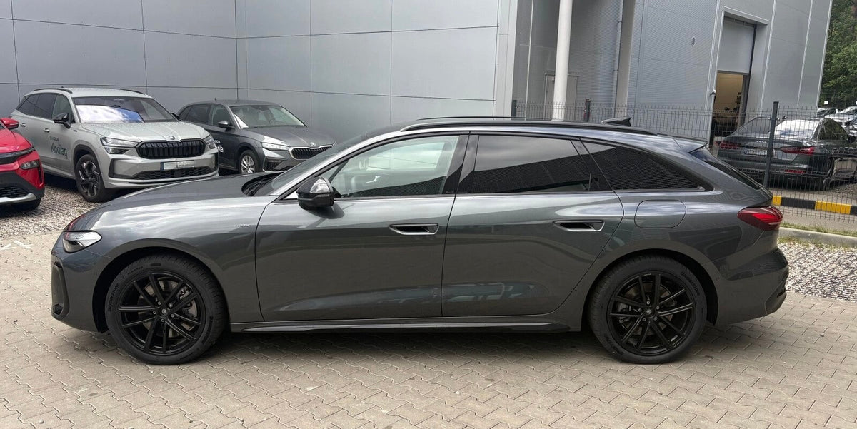 Nouvelle Audi A5 Avant S-Line Quattro eHybrid 299ch
