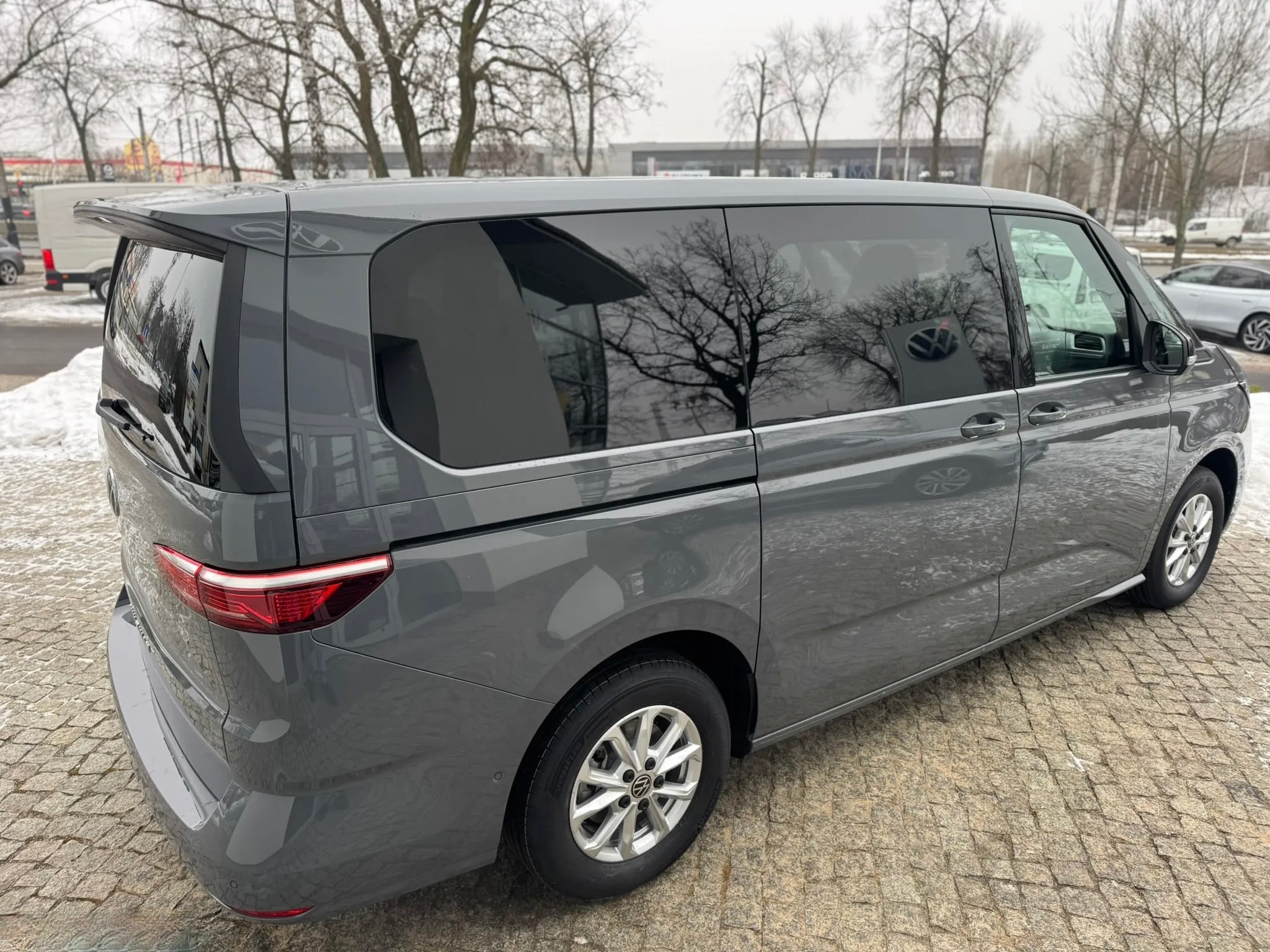 Nouveau VW T7 Multivan Family 2.0 tdi 150 DSG-7