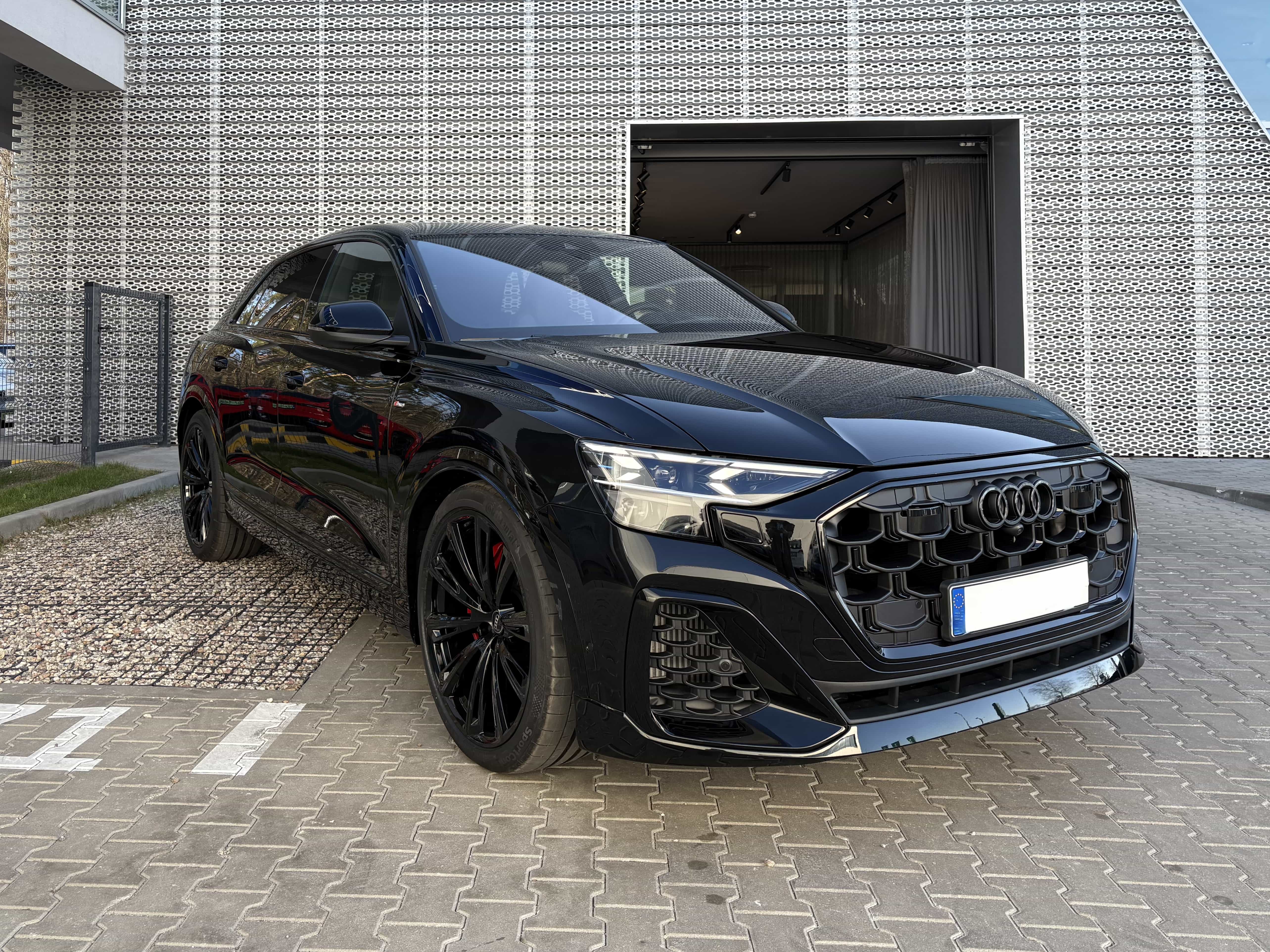 Nouveau Audi Q8 Competition 490ch TFSI e Hybride rechargeable Quattro