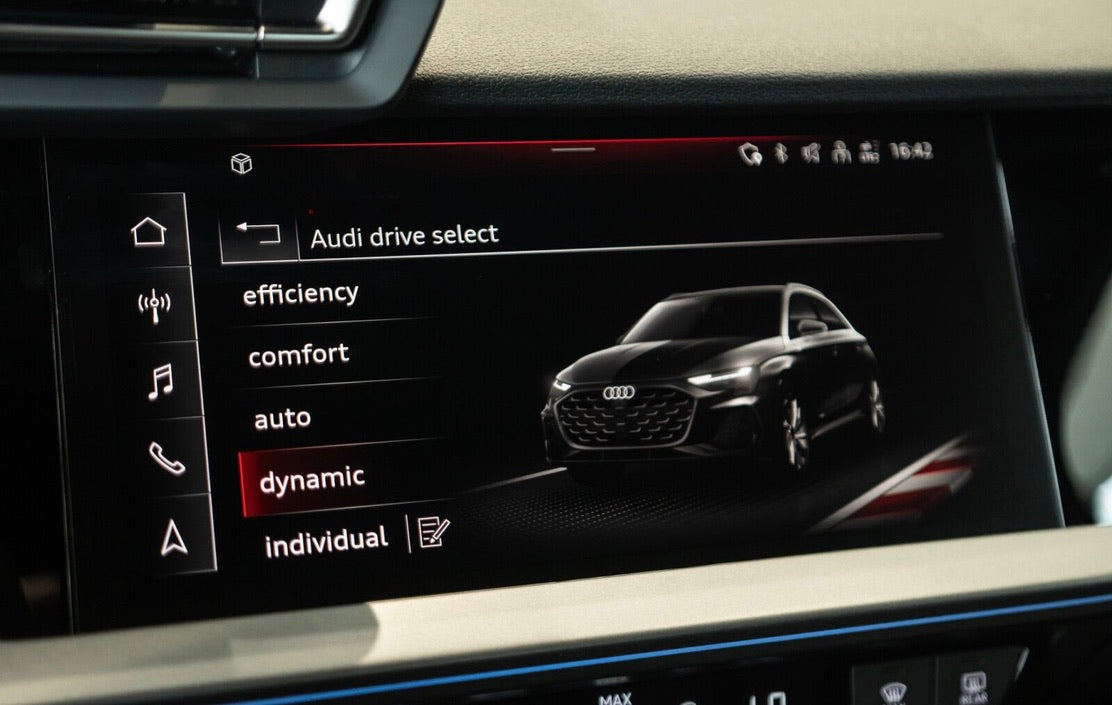 Nouvelle Audi A3 Sportback S-Line 45 Tfsie 272ch S-Tronic