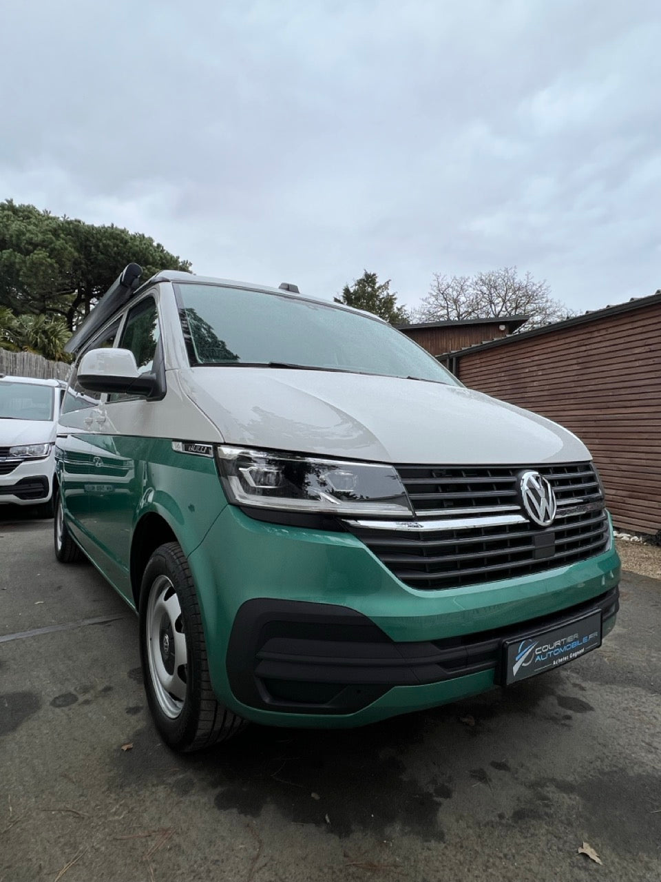 Volkswagen T6.1 CALIFORNIA Beach Camper Bulli 2023