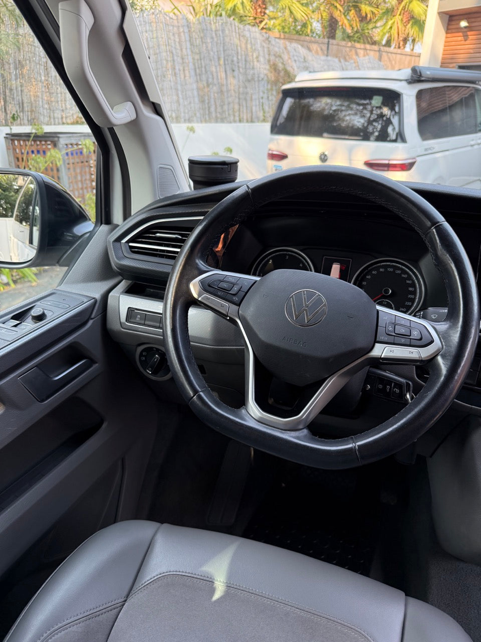 VW T6.1 California Ocean Edition en 5 places