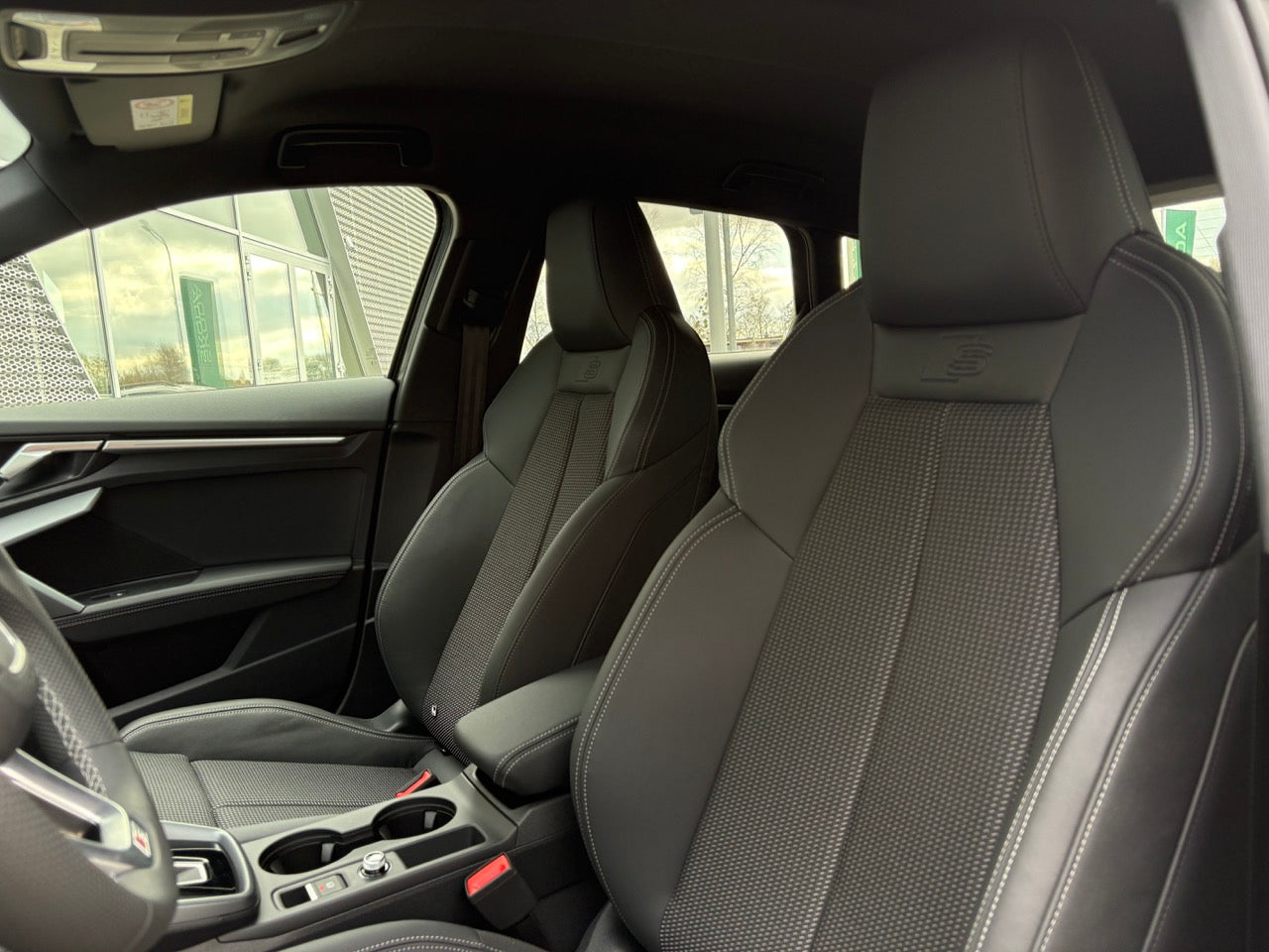 Nouvelle Audi A3 Sportback S-Line 45 Tfsie 272ch S-Tronic