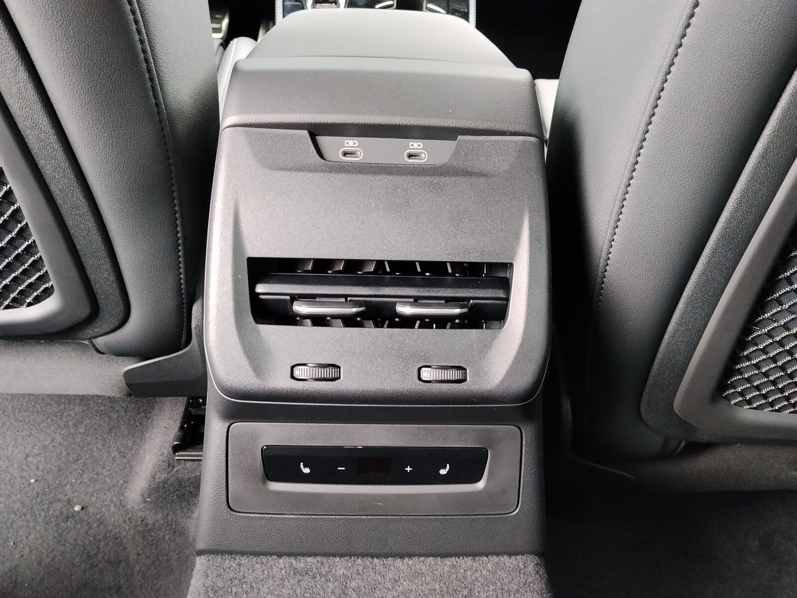 Nouvelle Audi A5 Avant S-Line eHybrid 299ch