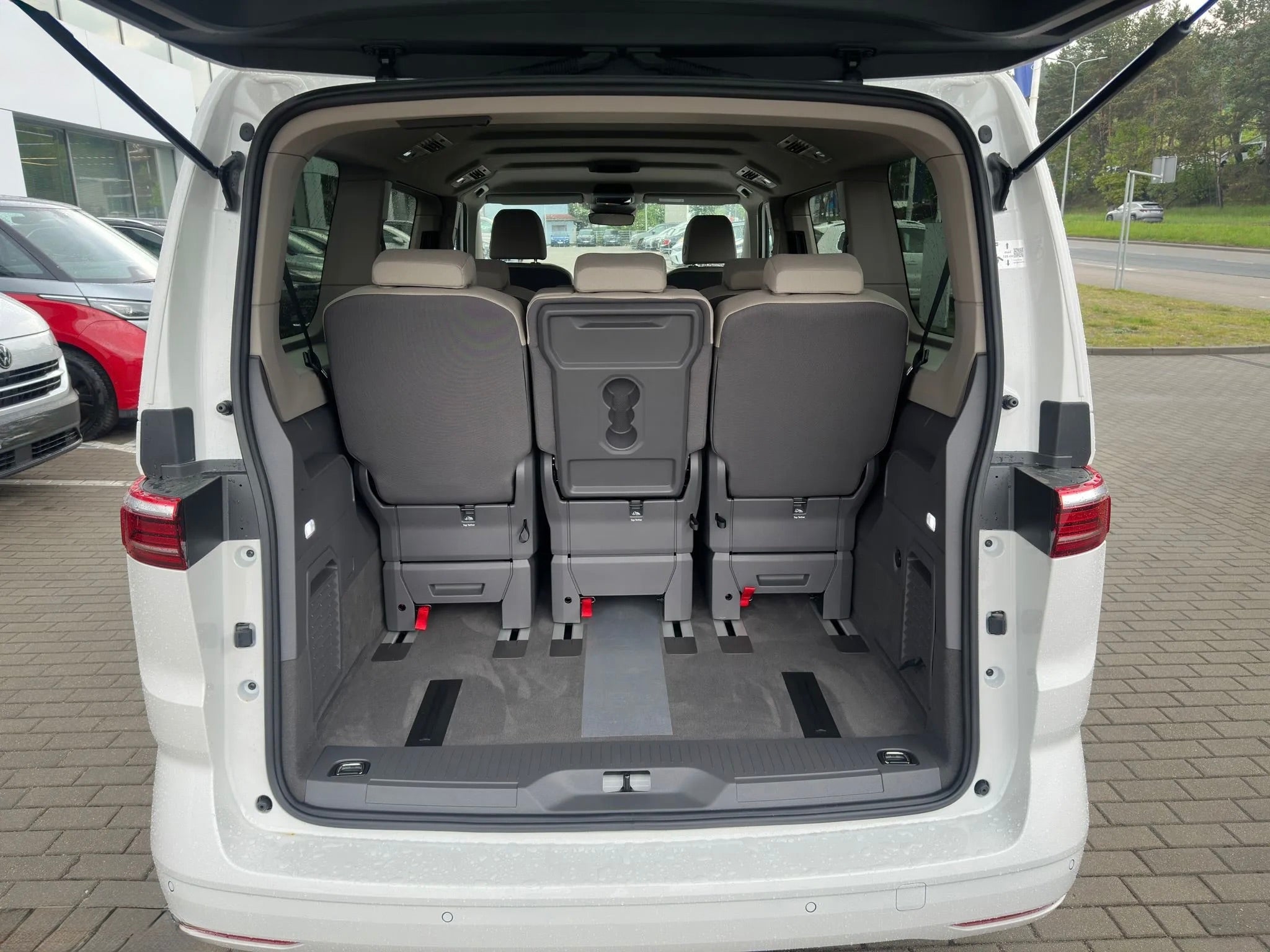 Nouveau VW T7 Multivan L2 en 8places 2.0 Tdi 150 DSG-7 sans aucun malus