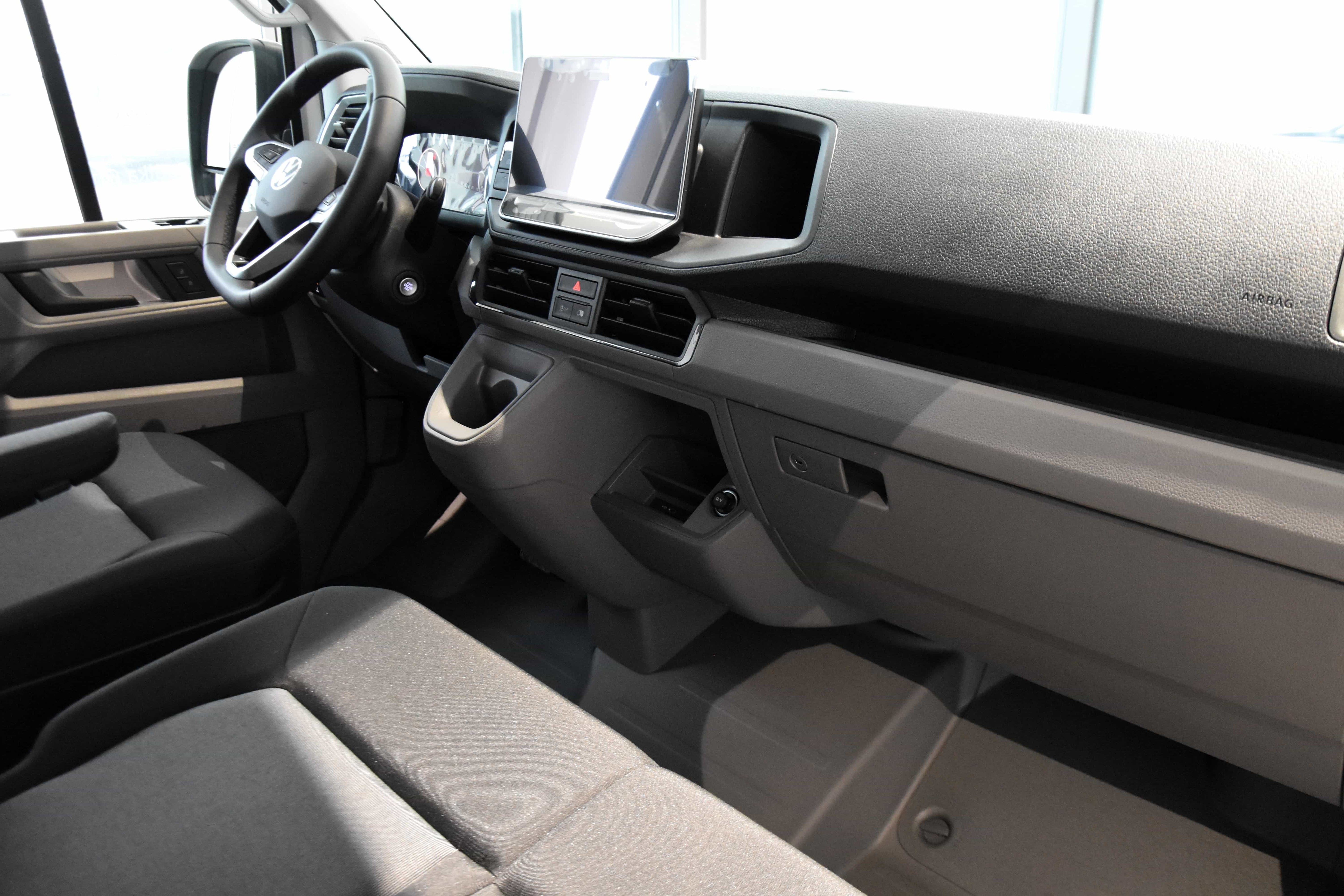 Volkswagen Crafter L2H2 Blanc en 2.0 tdi 140ch Courtierautomobile