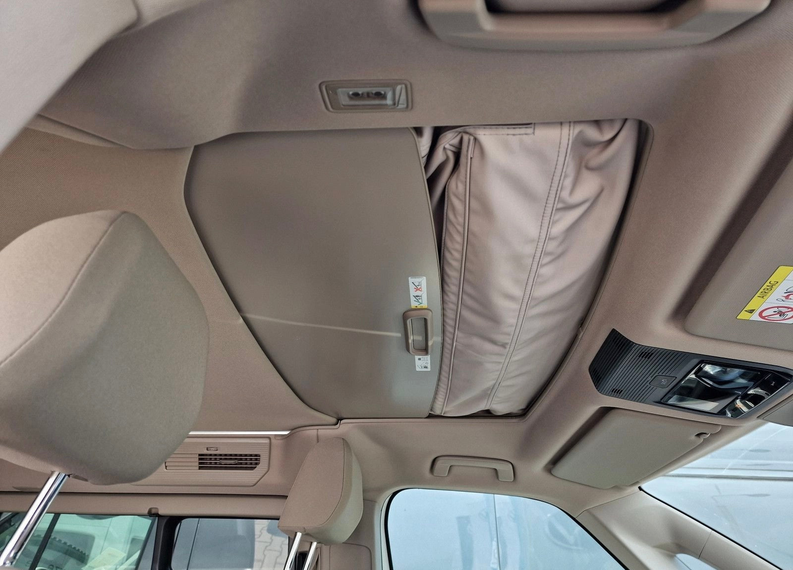 Nouveau VW T7 California Coast full options neuf -25%