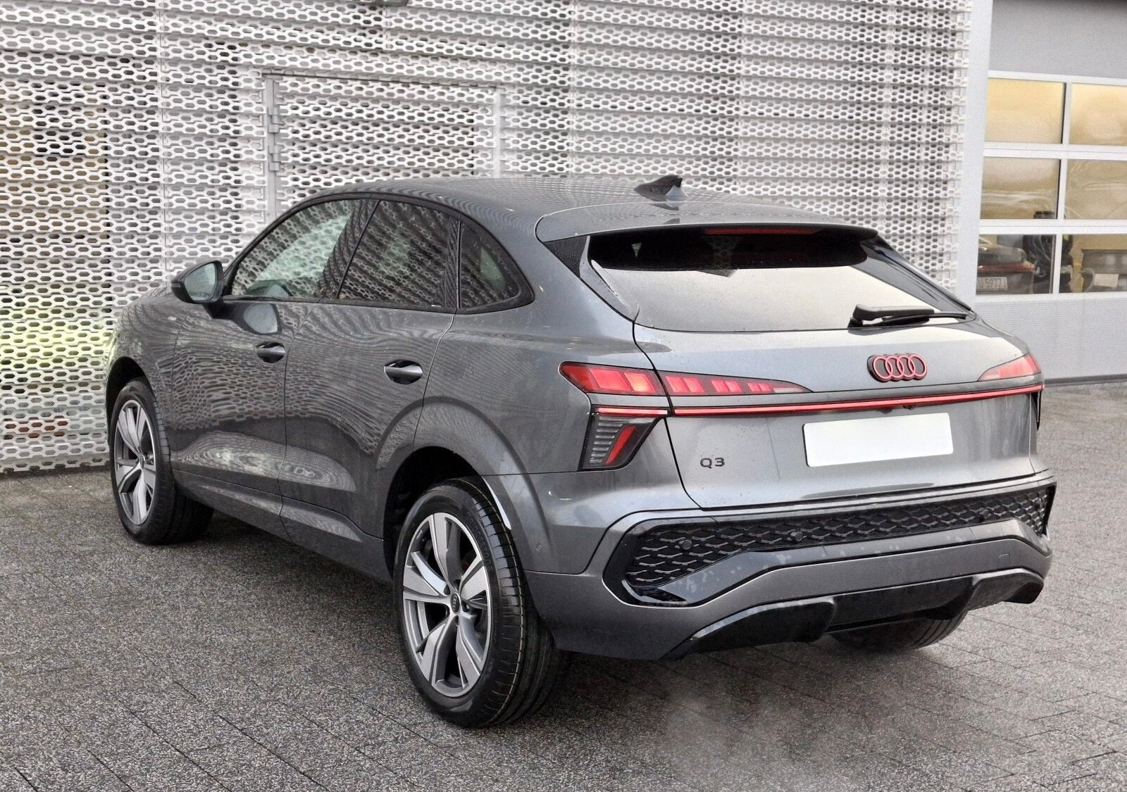 Nouvelle Audi Q3 Sportback TFSI 150ch S-Tronic 7 Toit ouvrant