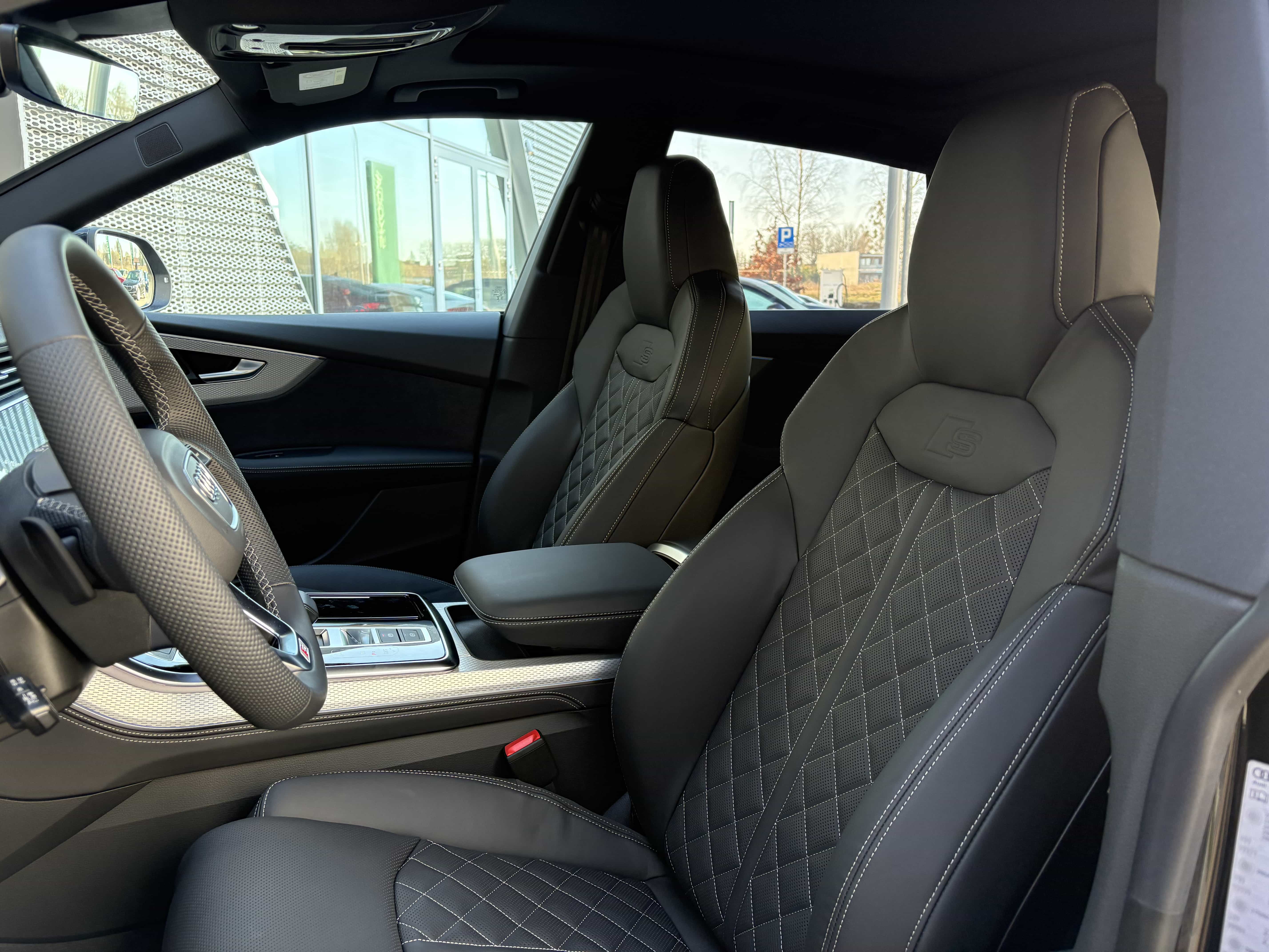 Nouveau Audi Q8 Competition 490ch TFSI e Hybride rechargeable Quattro