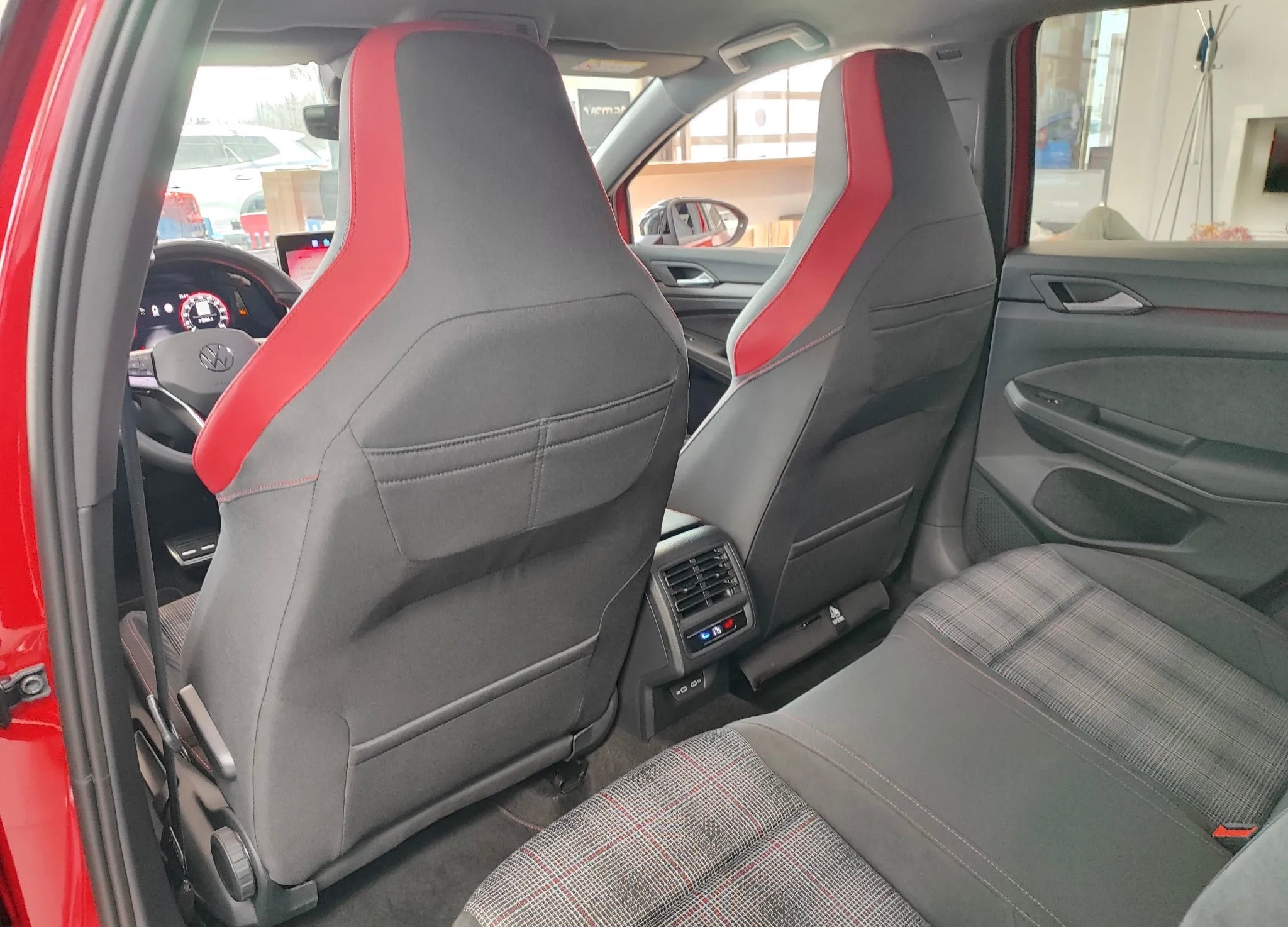 Volkswagen Golf 8 GTI restylée 265ch Courtierautomobile