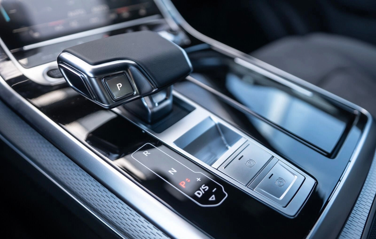 Audi Q8 60 TFSI e 490ch S-Line quattro phase 2