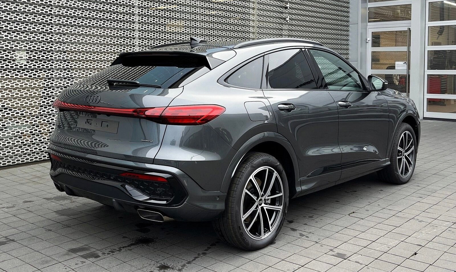 Nouveau Audi Q5 Sportback e-Hybrid Quattro 299ch S-Tronic 7