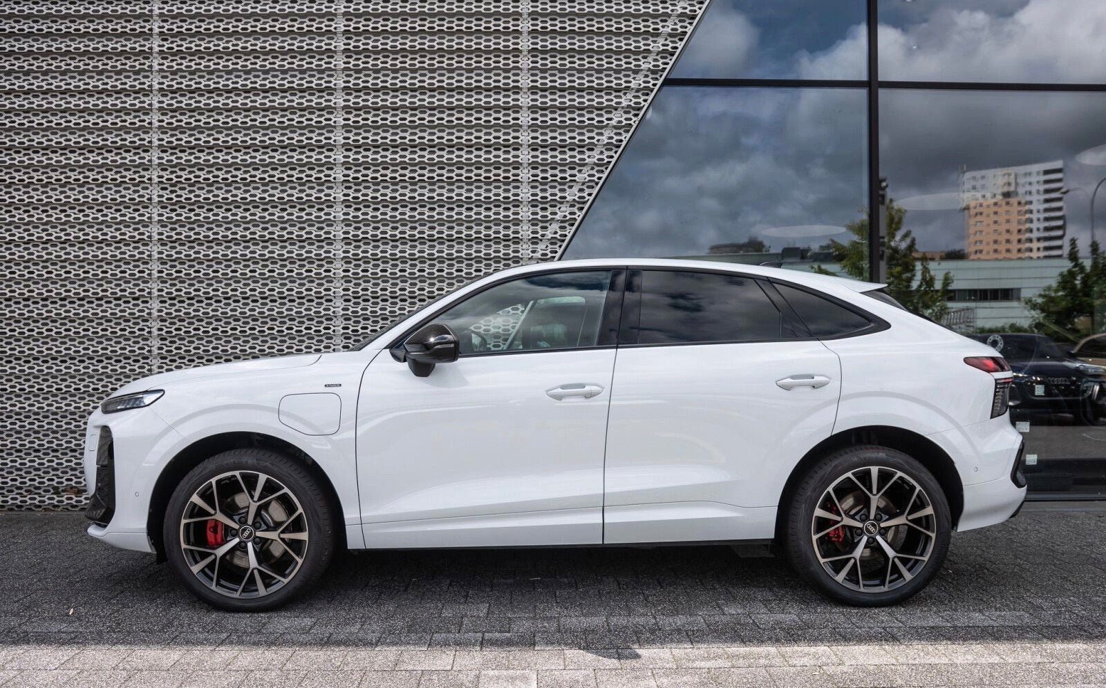 Nouveau Audi Q3 Sportback eHybrid 272ch S-Line full Options