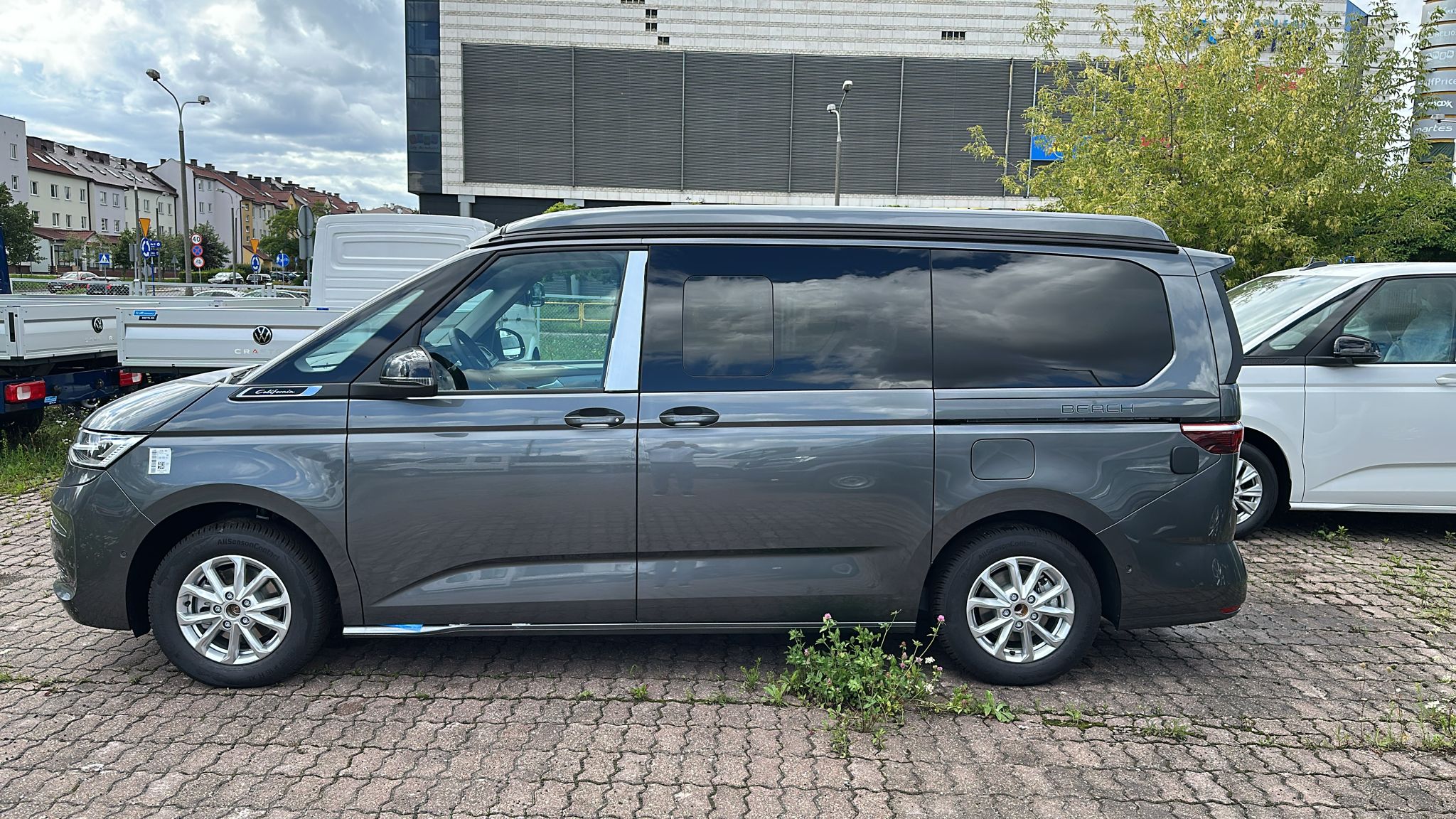 Nouveau VW T7 Beach Camper Gris Indium métallisé Led Top Alcantara