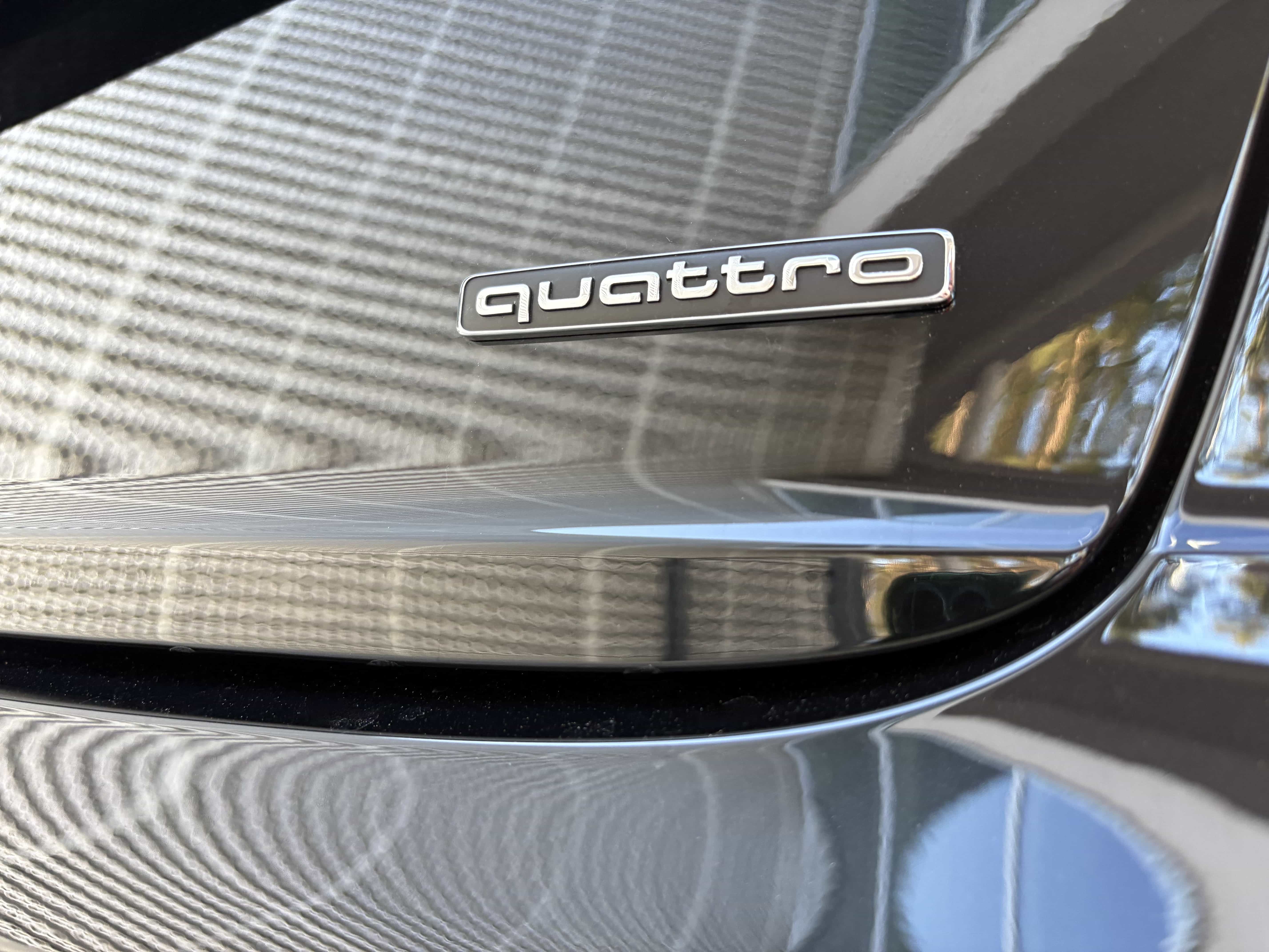 Nouveau Audi Q8 Competition 490ch TFSI e Hybride rechargeable Quattro