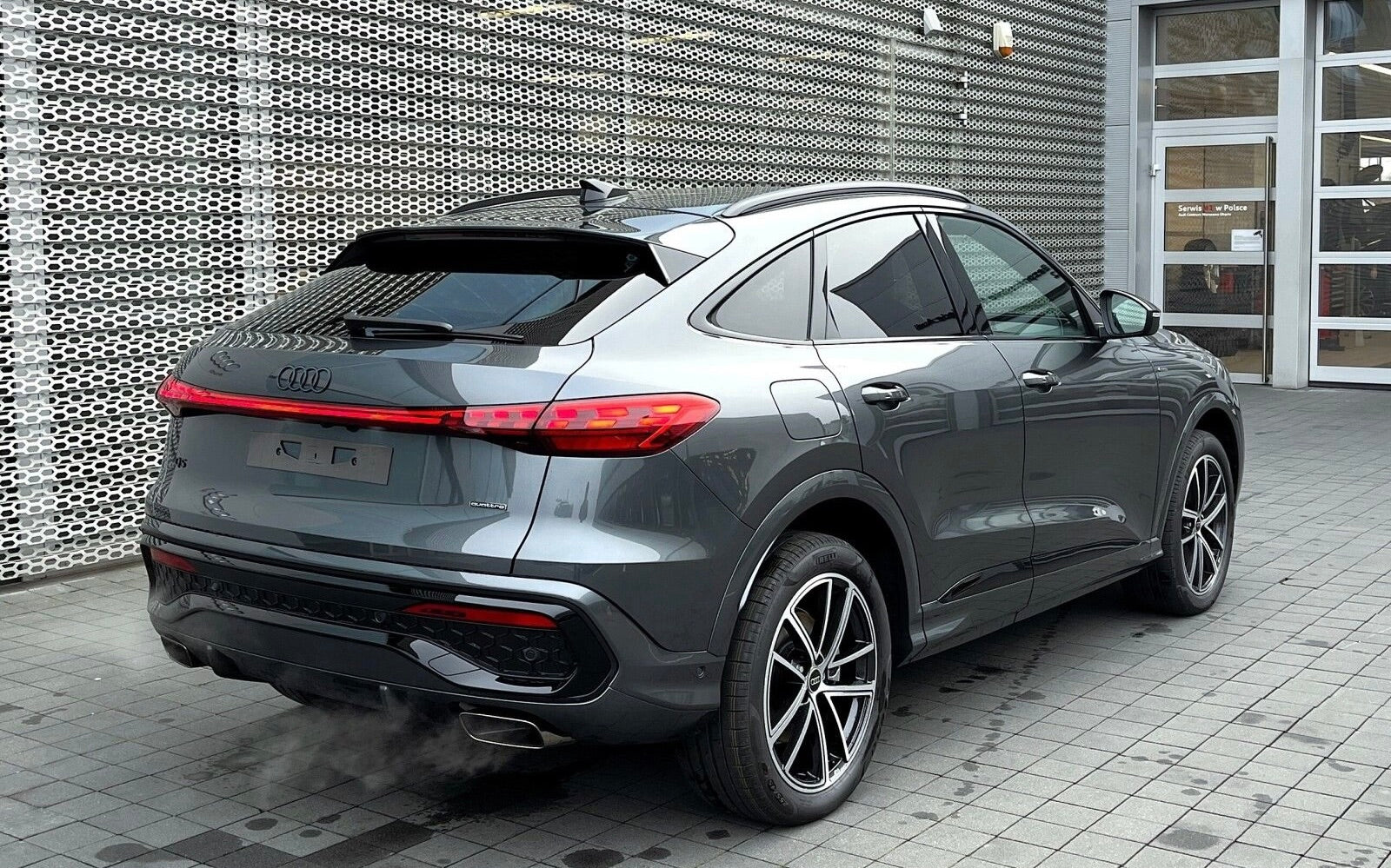 Nouveau Audi Q5 Sportback e-Hybrid Quattro 299ch S-Tronic 7