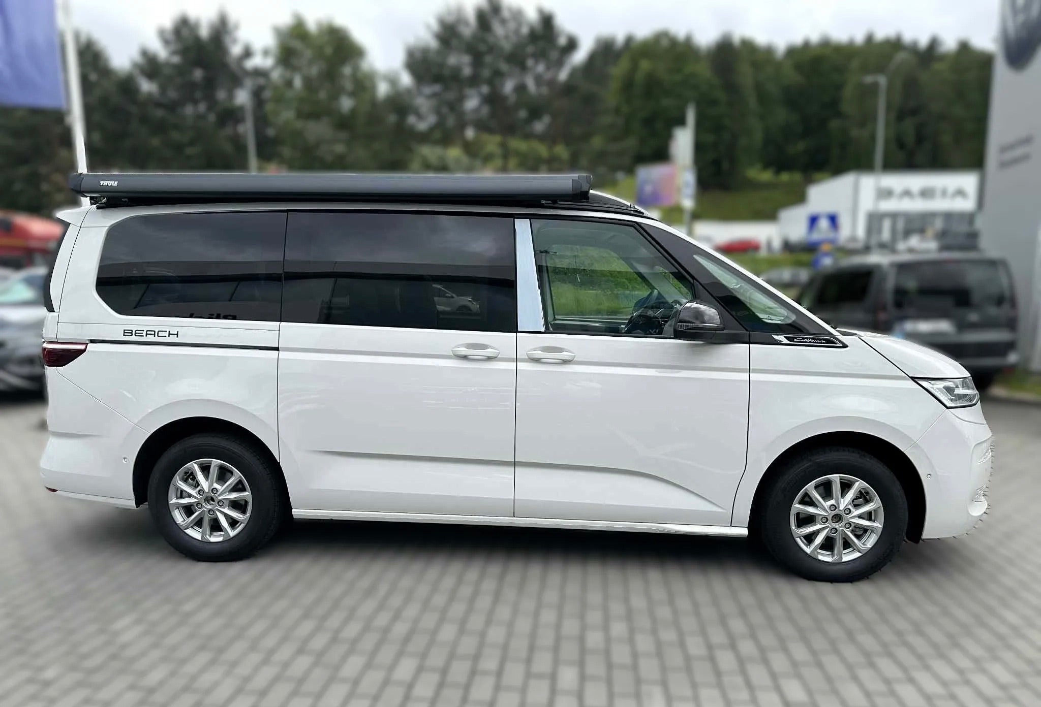 Nouveau VW T7 California Beach en 6 places Tdi 150 DSG-7