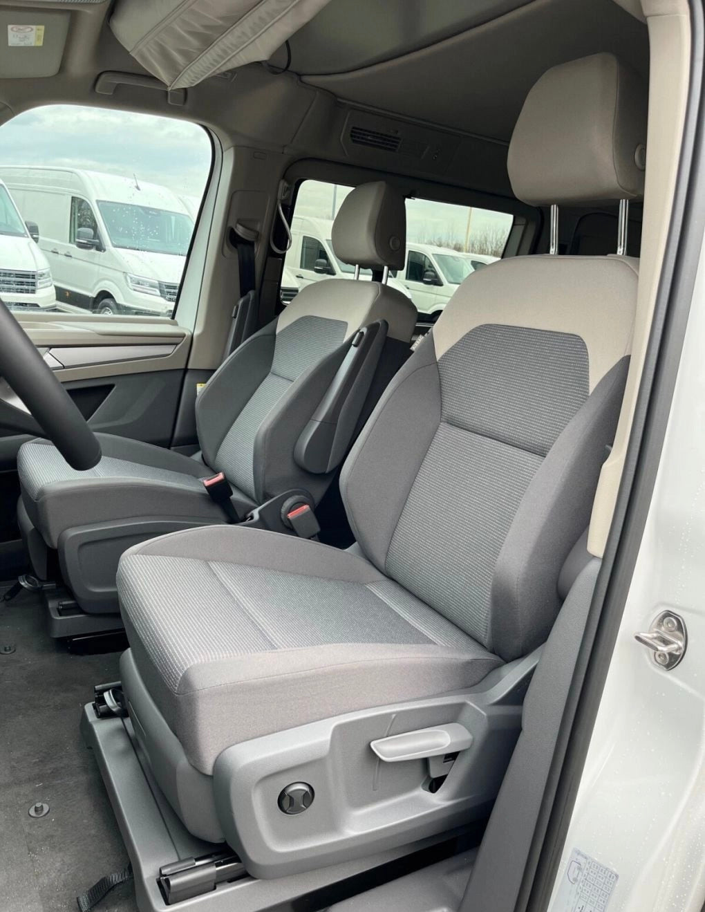 Nouveau VW T7 California Beach Camper Tdi 150 DSG-7