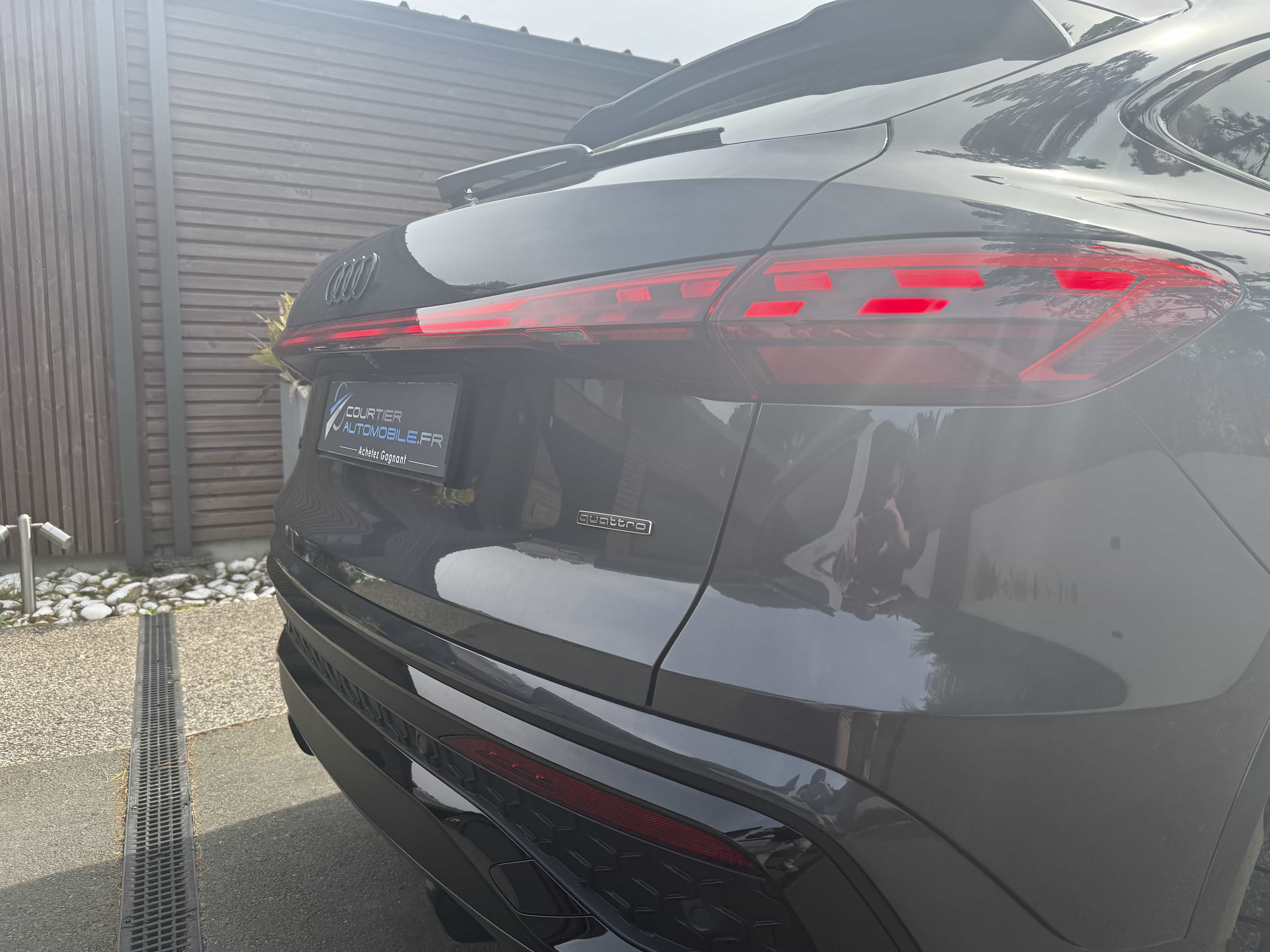 Nouvelle Audi Q5 Sportback S-Line TFSI eHybrid 299ch Quattro S-Tronic