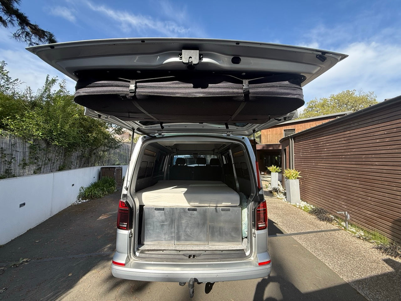 Volkswagen T6.1 Transporter Edition Bulli