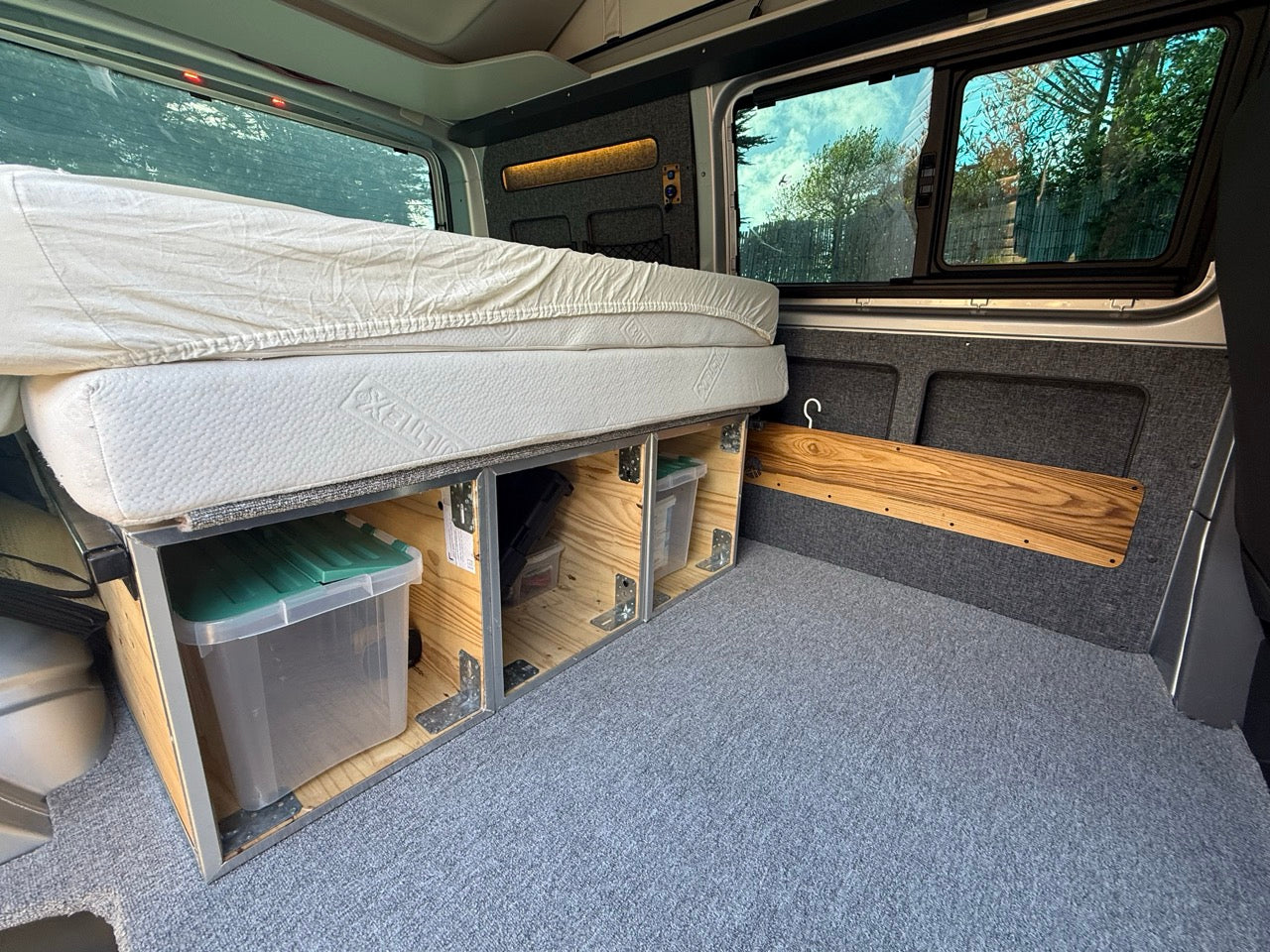 Volkswagen T6.1 Transporter Edition Bulli